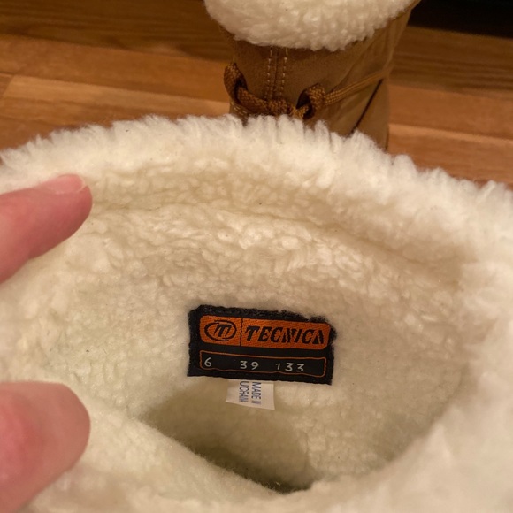 Tecnica sz 39 Moon Boots -Suede boots -Like new - Picture 5 of 5